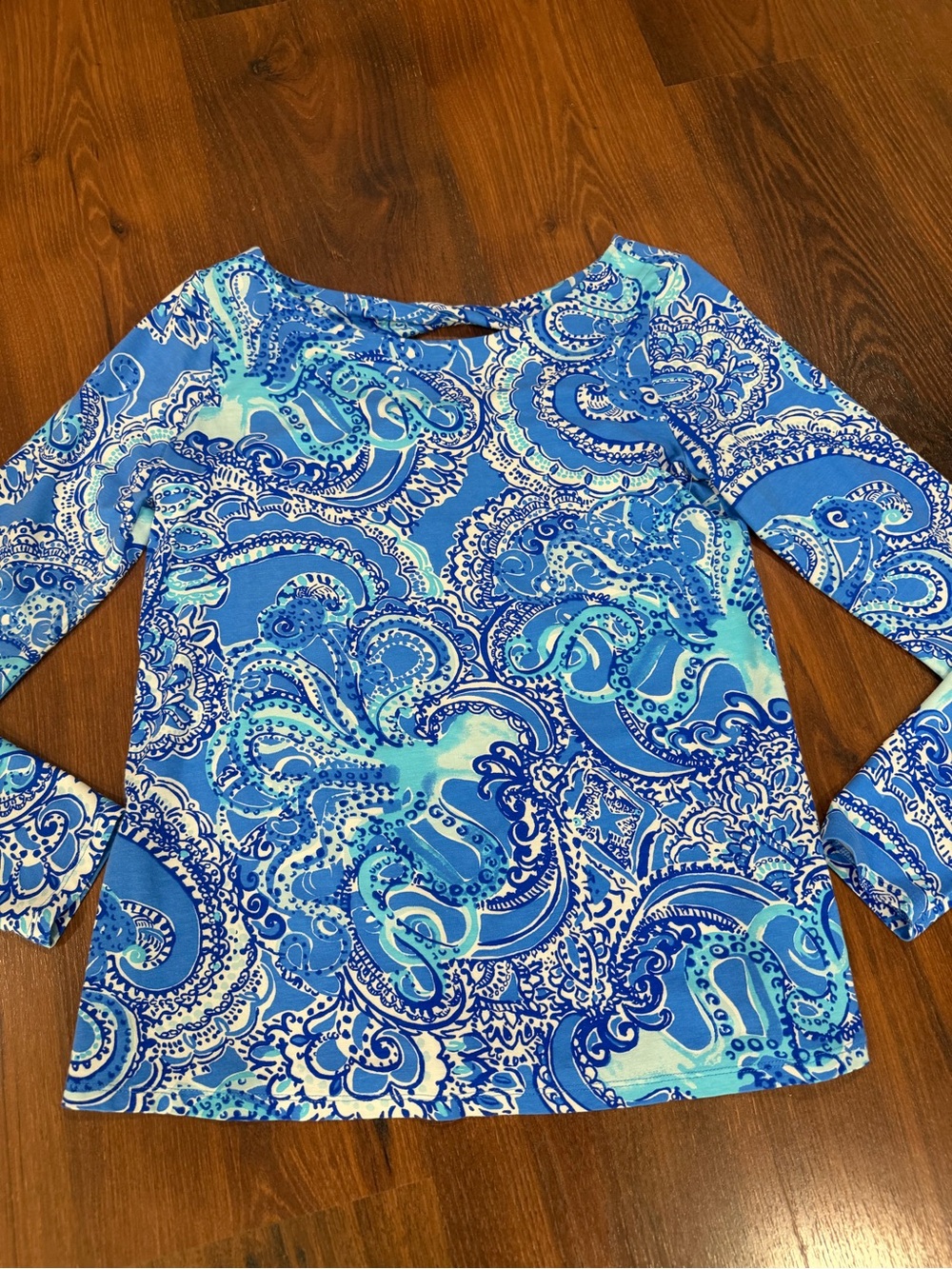Lilly Pulitzer Tristan Top In Coastal Blue Legga Sea Size S
Twist Keyhole Back